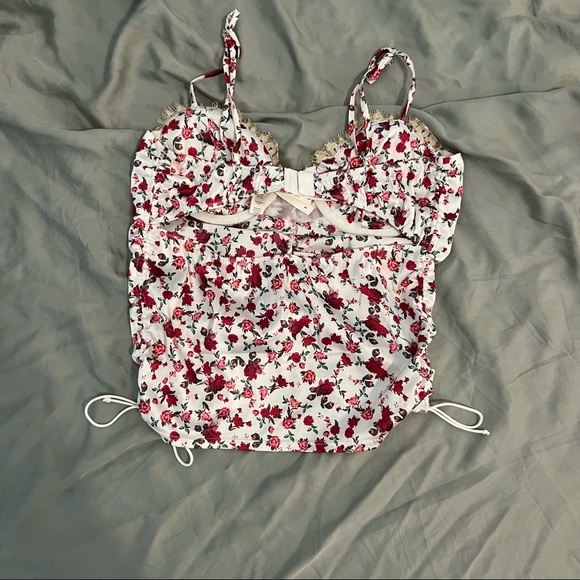 For Love and Lemon Silk Top - Picture 2 of 3